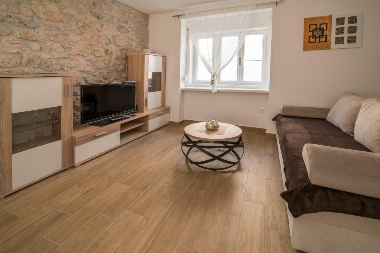 Apartments Tara Врбник Экстерьер фото