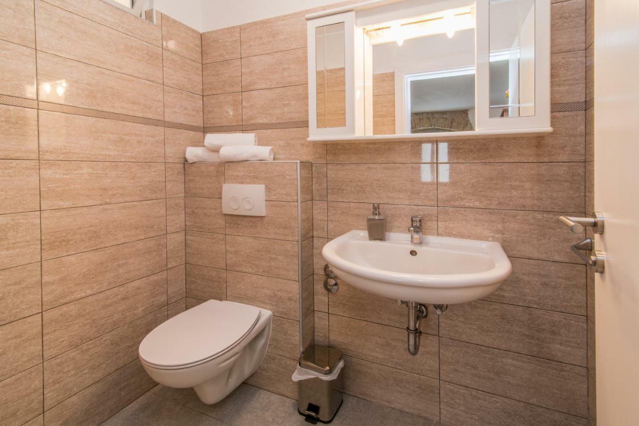 Apartments Tara Врбник Экстерьер фото