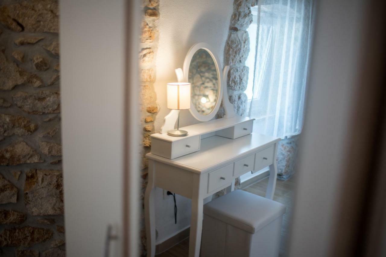 Apartments Tara Врбник Экстерьер фото