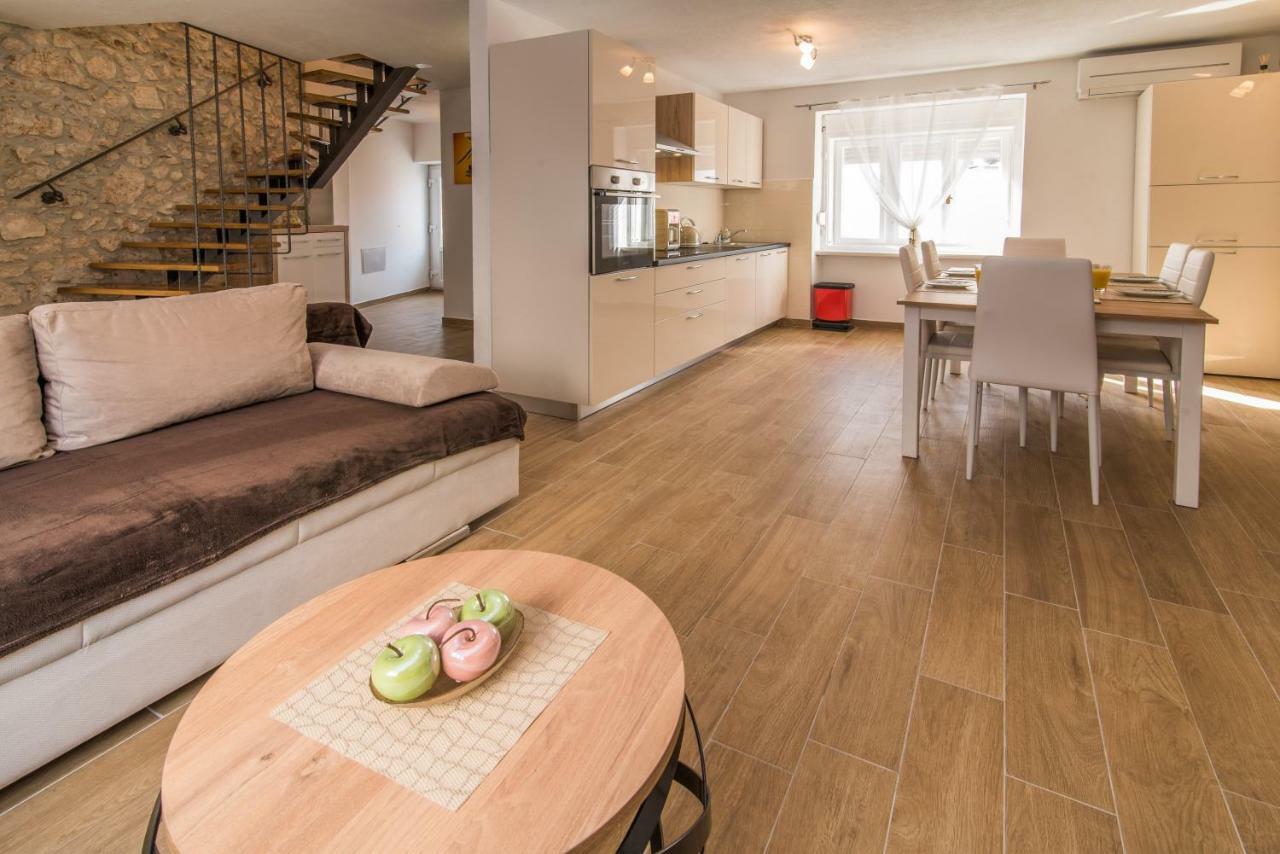 Apartments Tara Врбник Экстерьер фото